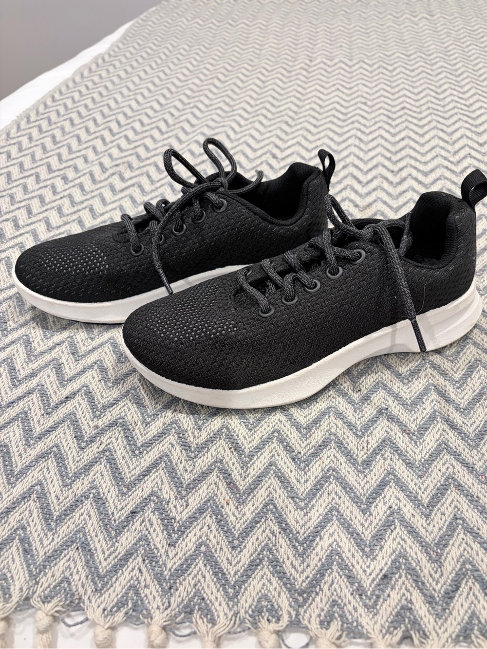Athletic Works Memory Foam Knit Sneakers Black Women’s Size 7